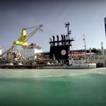 Une dragueuse de sable © Arte