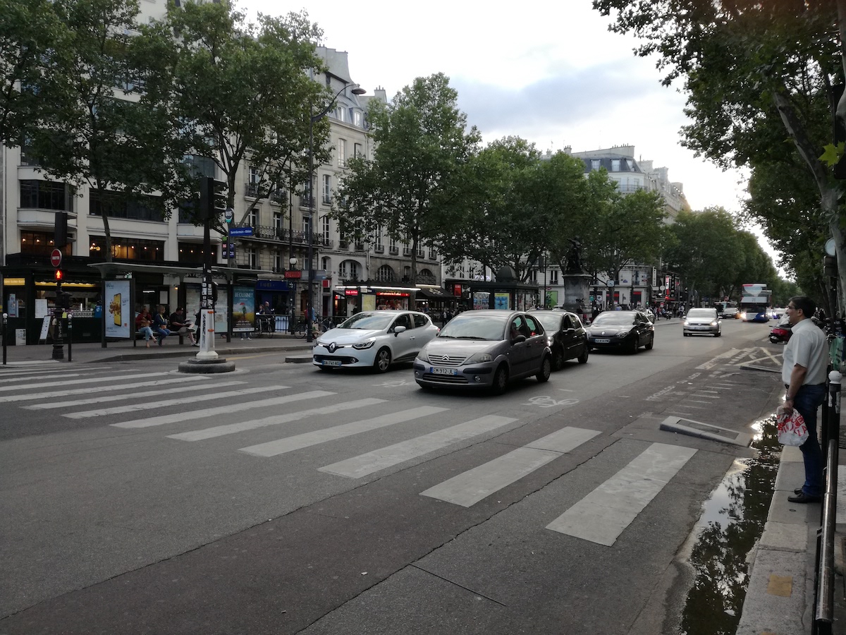 Boulevard Saint-Germain (photo prise par le groupe le 16/06/2018) float-left col-4